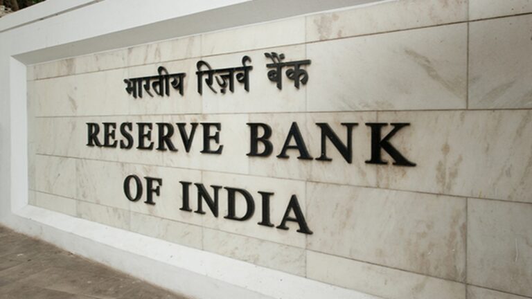 Foreign bank accounts of the country's rich are being closed, tension heightened by RBI's crackdown