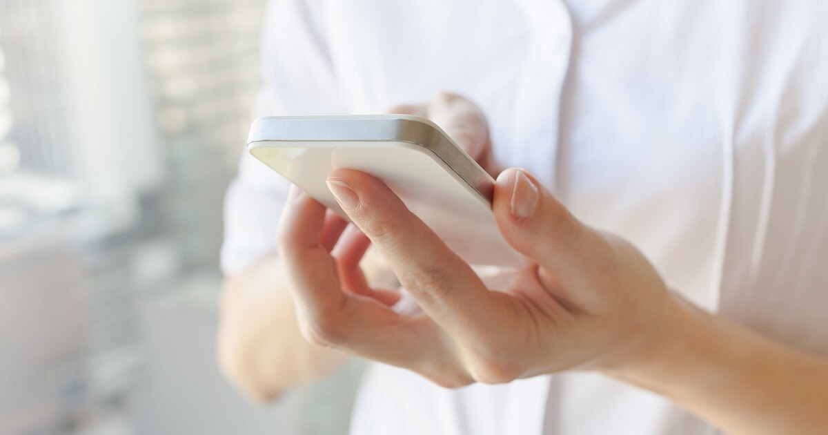 Talking to a naked girl on WhatsApp became expensive, the young man had to pay six lakh rupees, and then...