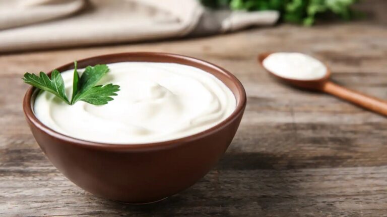 Add garlic flavor to curd, prepare this wonderful dish