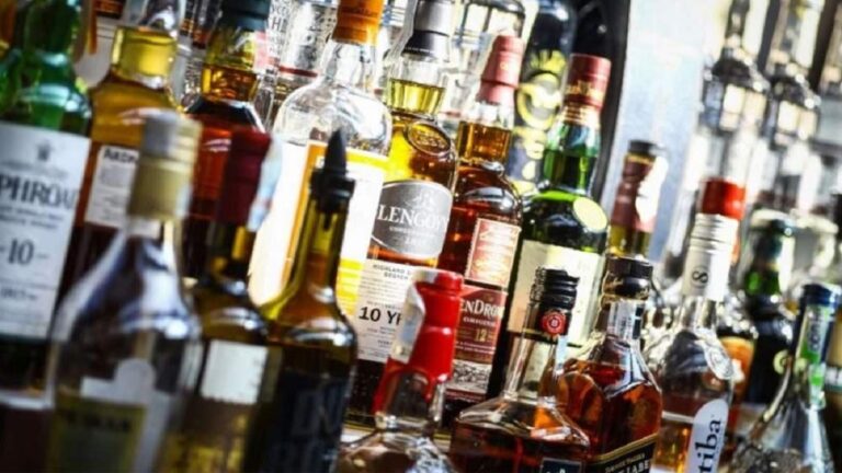 Alcohol drinkers in Kerala set a record, drank liquor worth crores of rupees in just three days