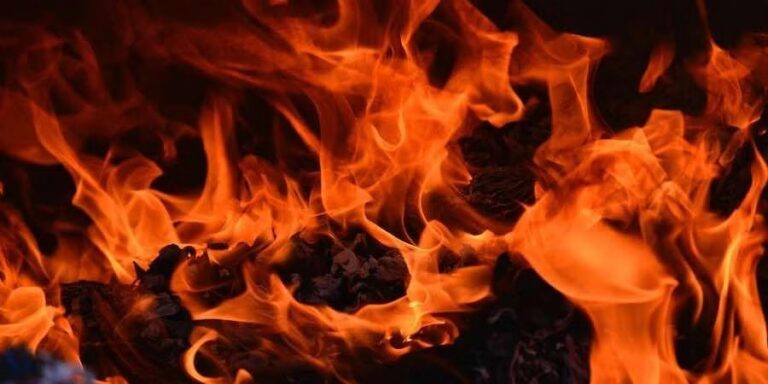 Fierce fire breaks out in Ahmedabad's Hebron apartment due to cylinder burst, 4 family members die