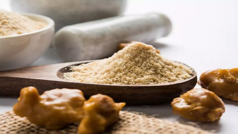 Asafoetida water is rich in properties, improves digestion and also regulates blood sugar