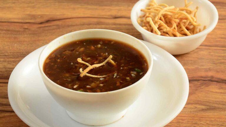 Make restaurant style manchaw soup at home, note the recipe