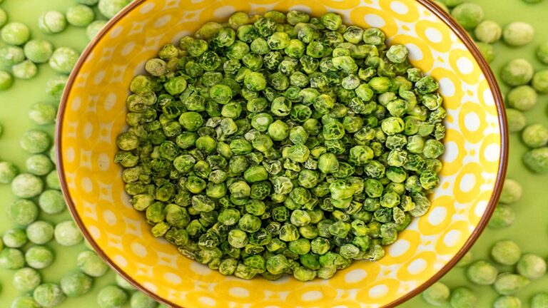 Follow this simple method to store peas that will not spoil throughout the year