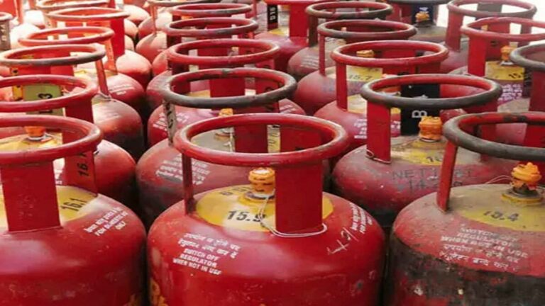 New Year gift given by oil companies, information about reduction in price of LPG cylinders
