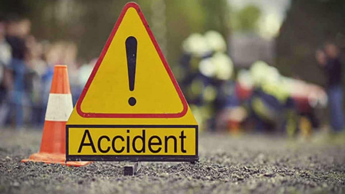 Fatal accident between truck and bus in Golaghat of Assam, 30 people injured