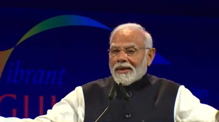 PM Modi made a statement at the Vibrant Gujarat Summit, 'I guarantee that India will soon become the third largest economy in the world'.