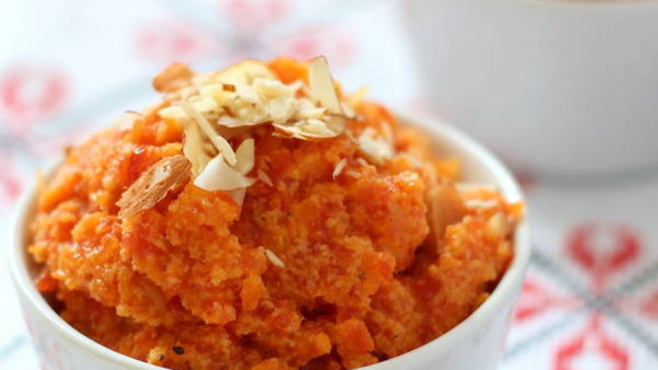 Do you also crave sweets in winter? So quickly made delicious carrot halwa