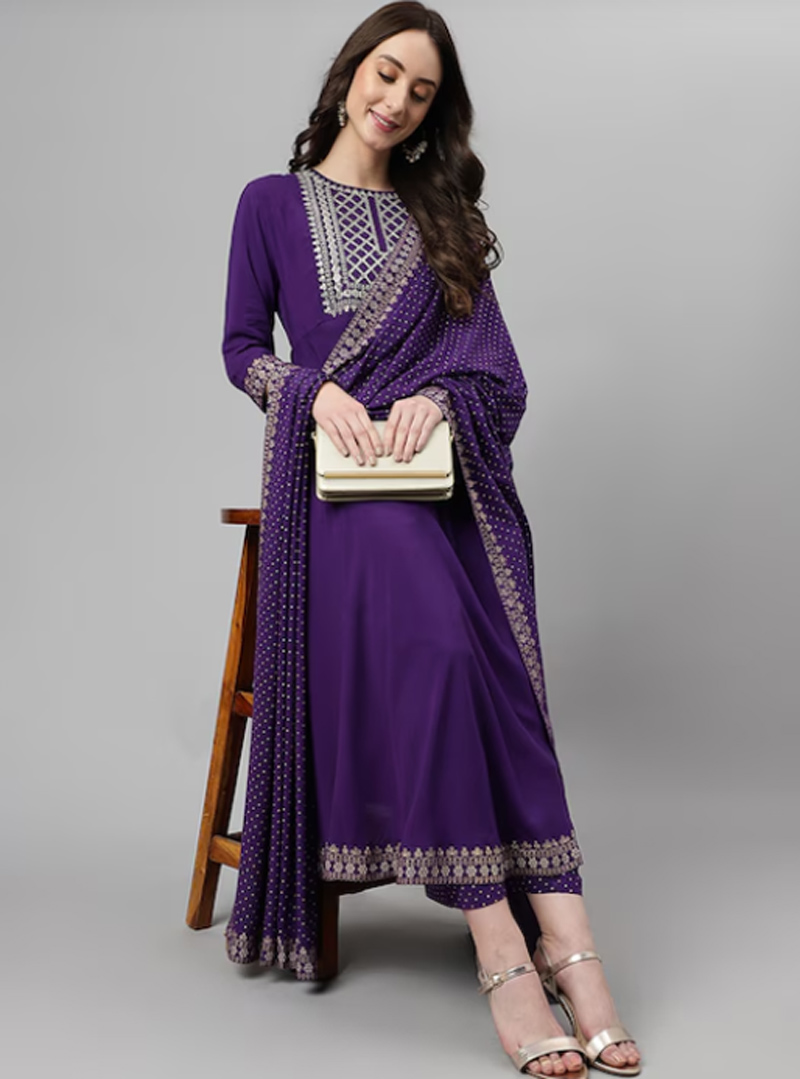 Fashion News: If you want to get a simple look, then wear this latest design salwar suit.